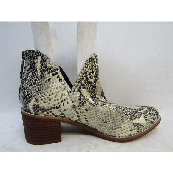 Blondo Womens Size 7 M Snake Skin Print Zip Waterproof Ankle Boots Booties - Picture 4 of 11